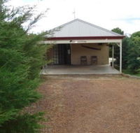 Gumtrees Cottage - Tourism Caloundra