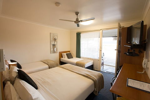 The David Motel - Tourism Caloundra 2