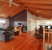 Pelican Sands Bed  Breakfast - Tourism Caloundra