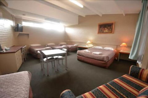 Parkview Motor Inn Parkes - Tourism Caloundra 2