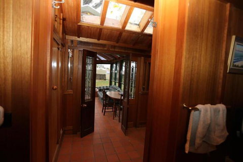 COLWYN HOUSE & STABLE COTTAGE B B - Tourism Caloundra 2