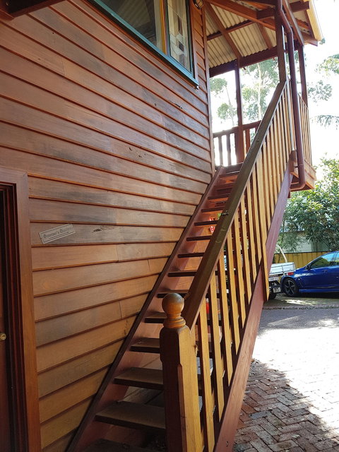 Admiral Stirling Inn - Tourism Caloundra 0