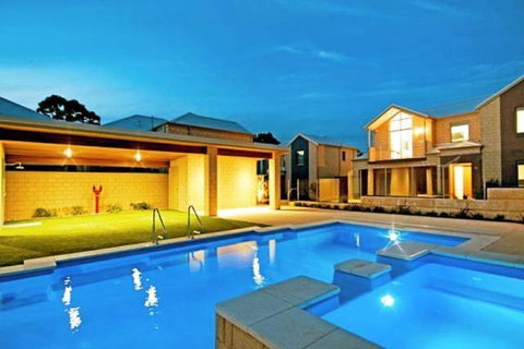 Serenity On The Terrace - Tourism Caloundra 6