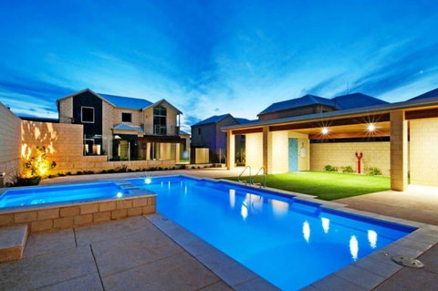 Serenity On The Terrace - Tourism Caloundra 3