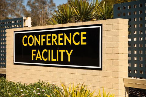 Kempsey Rose Motor Inn - Tourism Caloundra 1