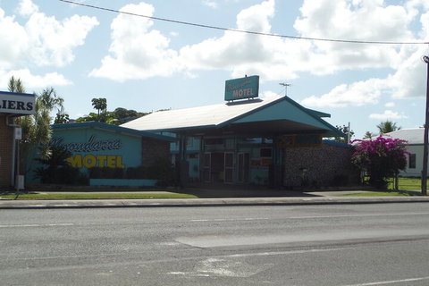 Moondarra Motel - Tourism Caloundra 2