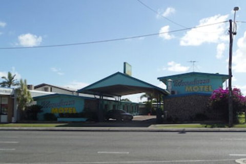Moondarra Motel - Tourism Caloundra 0