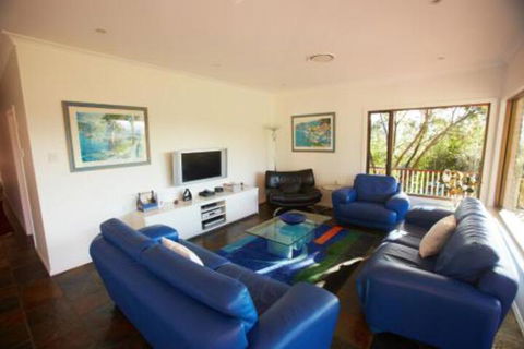 Barrington River House - Tourism Caloundra 2