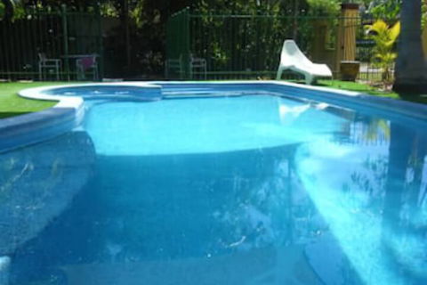 Paravista Motel - Tourism Caloundra 1