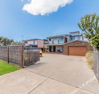 Smiths Beach Paradise - Tourism Caloundra