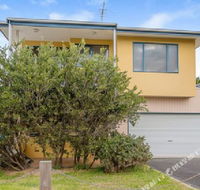 Fabulous Townhouse at the Famous Smiths Beach - Tourism Caloundra
