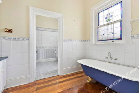 Rose Garden Spacious Family Home Near CBD - Tourism Caloundra 5