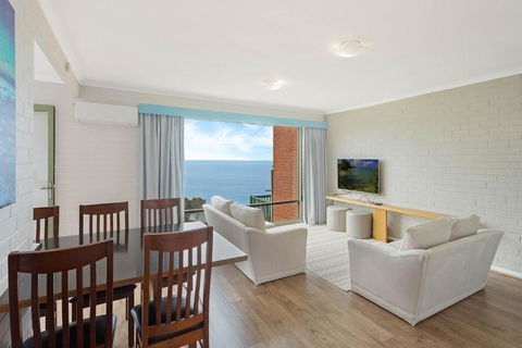 Whalevue Unit 2 - Tourism Caloundra 6