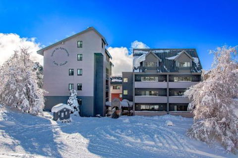 Snow Ski Apartments 16 - Tourism Caloundra 1
