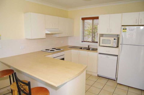 Breakers 1 13 East Street - Tourism Caloundra 4