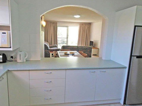10 Parkview 11 13 Catalina Close Peaceful Park Views - Tourism Caloundra 4