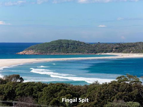 Barefoot 7 / 44 Marine Drive Fabulous Fingal Bay - Tourism Caloundra 5