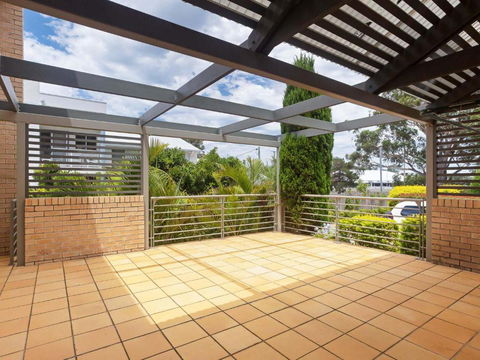 3 The Clippers 131 Soldiers Point Road Fabulous Waterfront Unit - Tourism Caloundra 3