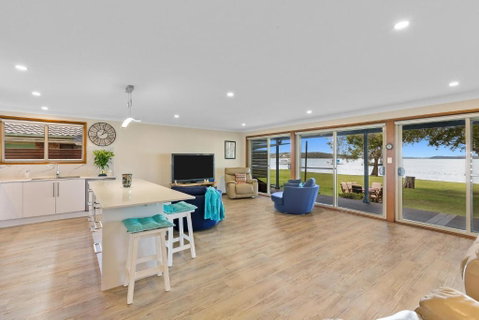 Kalimna Lakeside Living - Tourism Caloundra 2