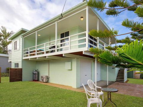 Palms Culburra Beach - Tourism Caloundra 2