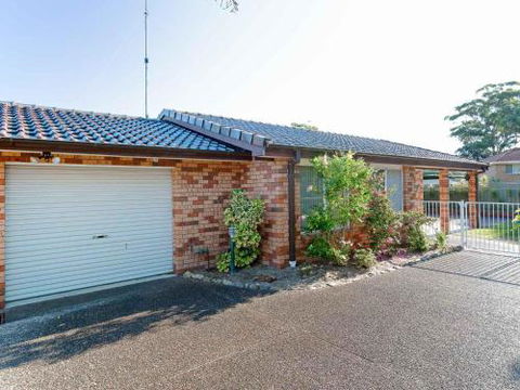 Lorikeet Retreat 2 / 117 Tomaree Rd Pet Friendly Air Conditioned Holiday House - Tourism Caloundra 4