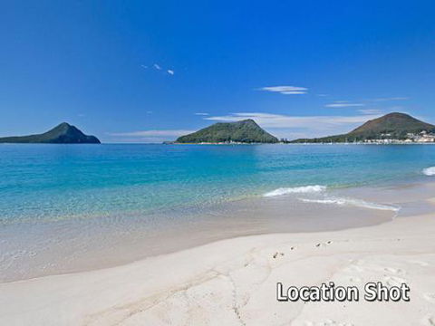 Lorikeet Retreat 2 / 117 Tomaree Rd Pet Friendly Air Conditioned Holiday House - Tourism Caloundra 2