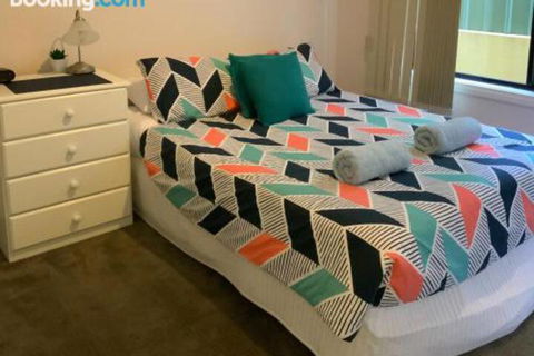 Endeavour 6 - Tourism Caloundra 2