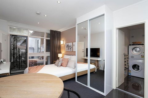 Former Dress Circle Nth Adelaide Apt With Aircon - Tourism Caloundra 6