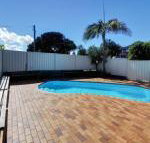 Across the road from the beach - Tourism Caloundra