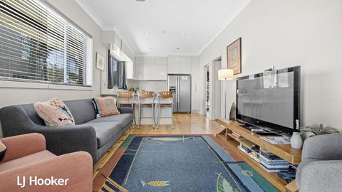 Yacaaba Beautiful Waterfront Location - Tourism Caloundra 2