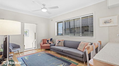 Yacaaba Beautiful Waterfront Location - Tourism Caloundra 5
