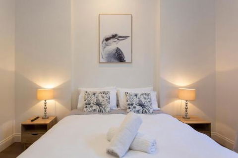 Dingo At White Gum Lodge - Tourism Caloundra 0