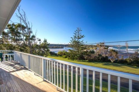 Seaside Beach House 25 Seaside Pde - Tourism Caloundra 0