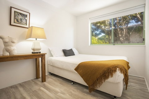 Apartment 2 Surfside - Tourism Caloundra 3
