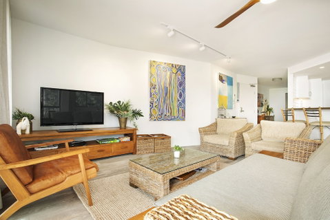 Apartment 2 Surfside - Tourism Caloundra 6