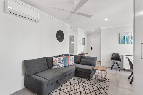 Bay Village Unit 11 / 47 Shoal Bay Road - Tourism Caloundra 2