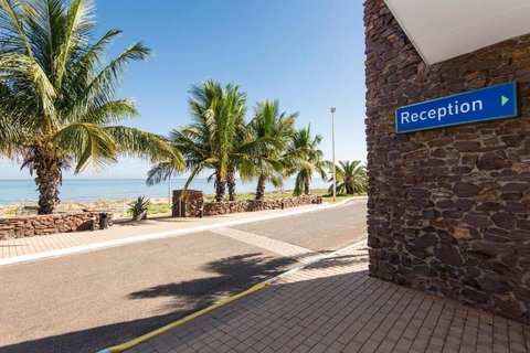 Hedland Hotel - Tourism Caloundra 1