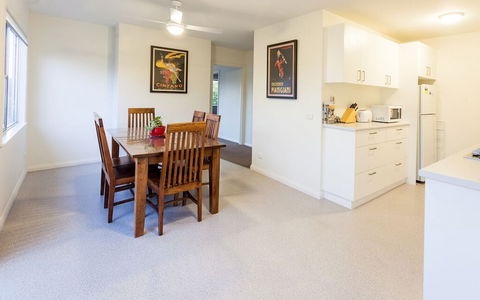 Point Lonsdale Holiday Apartments - Tourism Caloundra 6