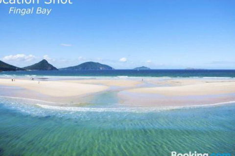 SerendibatSandcastles Fingal Bay - Tourism Caloundra 5