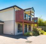 Beachside Villa Cowes - Tourism Caloundra