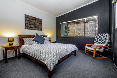 SUNSET BEACH SHACK On SURF - Tourism Caloundra 2