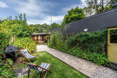 SUNSET BEACH SHACK On SURF - Tourism Caloundra 4