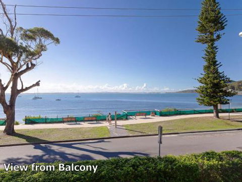2 Shoal Towers 11 Shoal Bay Rd Across The Road To Beautiful Shoal Bay Beach - Tourism Caloundra 1