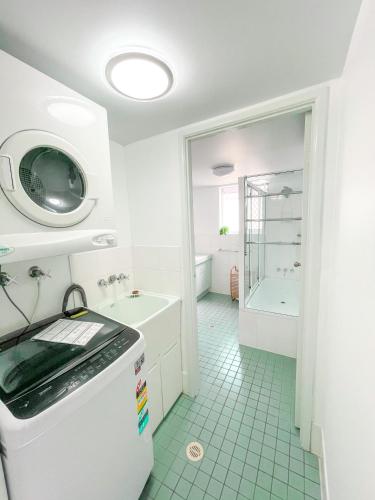 Sanctuary Shores 2 Bedroom Apartment - Tourism Caloundra 1