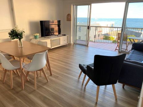 Sanctuary Shores 2 Bedroom Apartment - Tourism Caloundra 0
