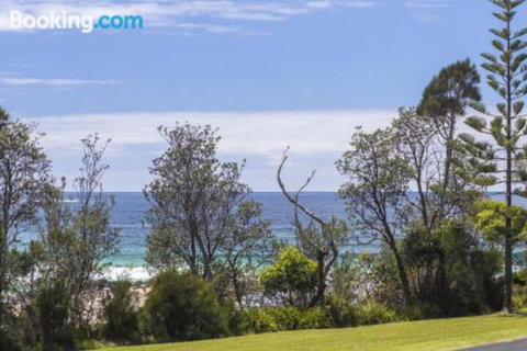 Seaside Parade 9 Dolphin Point - Tourism Caloundra 4