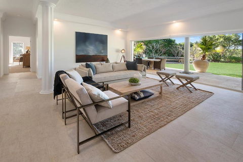 Zephyr On Sapphire - Tourism Caloundra 1