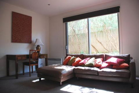 SURF Side SECRET INVERLOCH - Tourism Caloundra 1