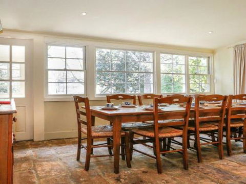 LAVENDER COTTAGE Alpine Southern Highlands 4pm Check Out Sundays - Tourism Caloundra 4
