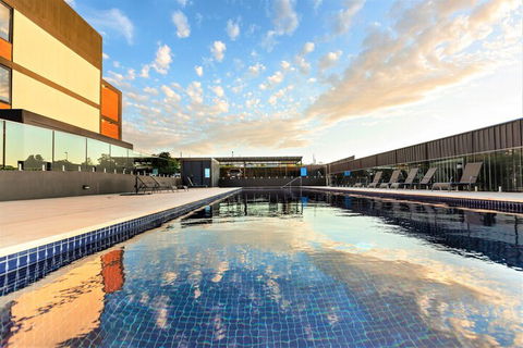 Enjoy Penthouse Living In The CBD - Tourism Caloundra 0